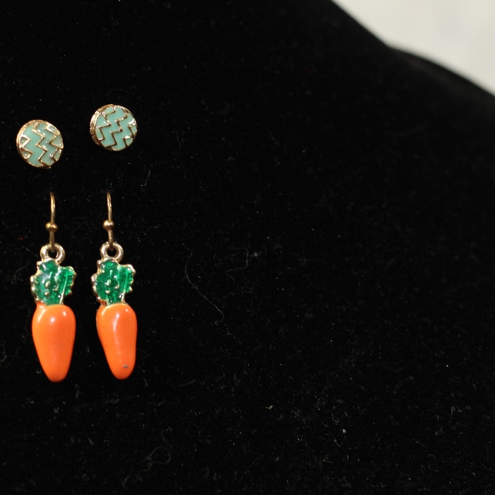 Carrot Earrings (2pc set)